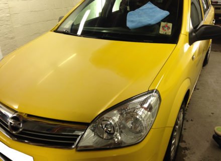 simoniseren paint renovation Opel Astra