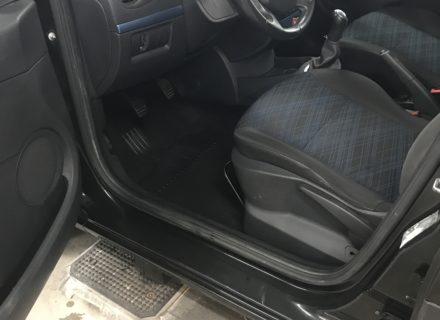 Interieur reiniging Clio na dieptereiniging