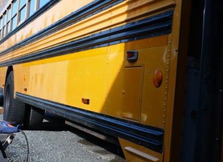 simoniseren paint renovation schoolbus